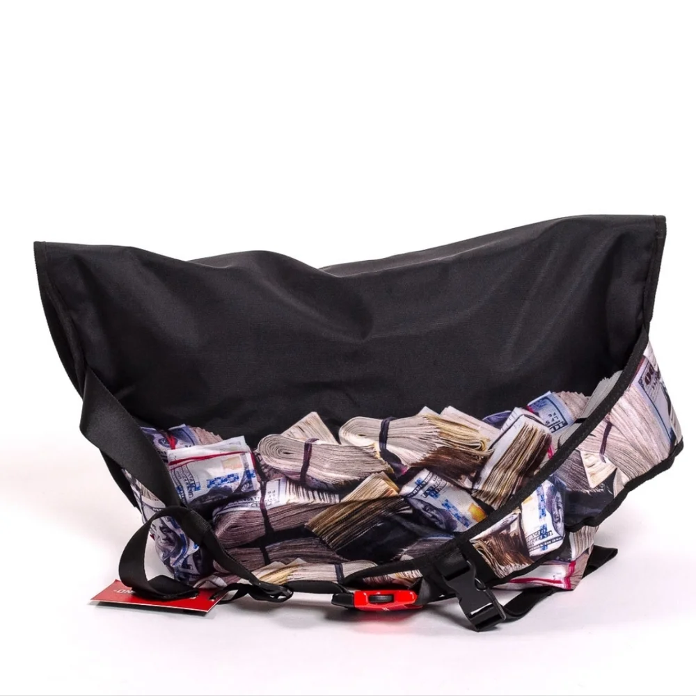 EUC Sprayground Rolled Money Messenger Sling